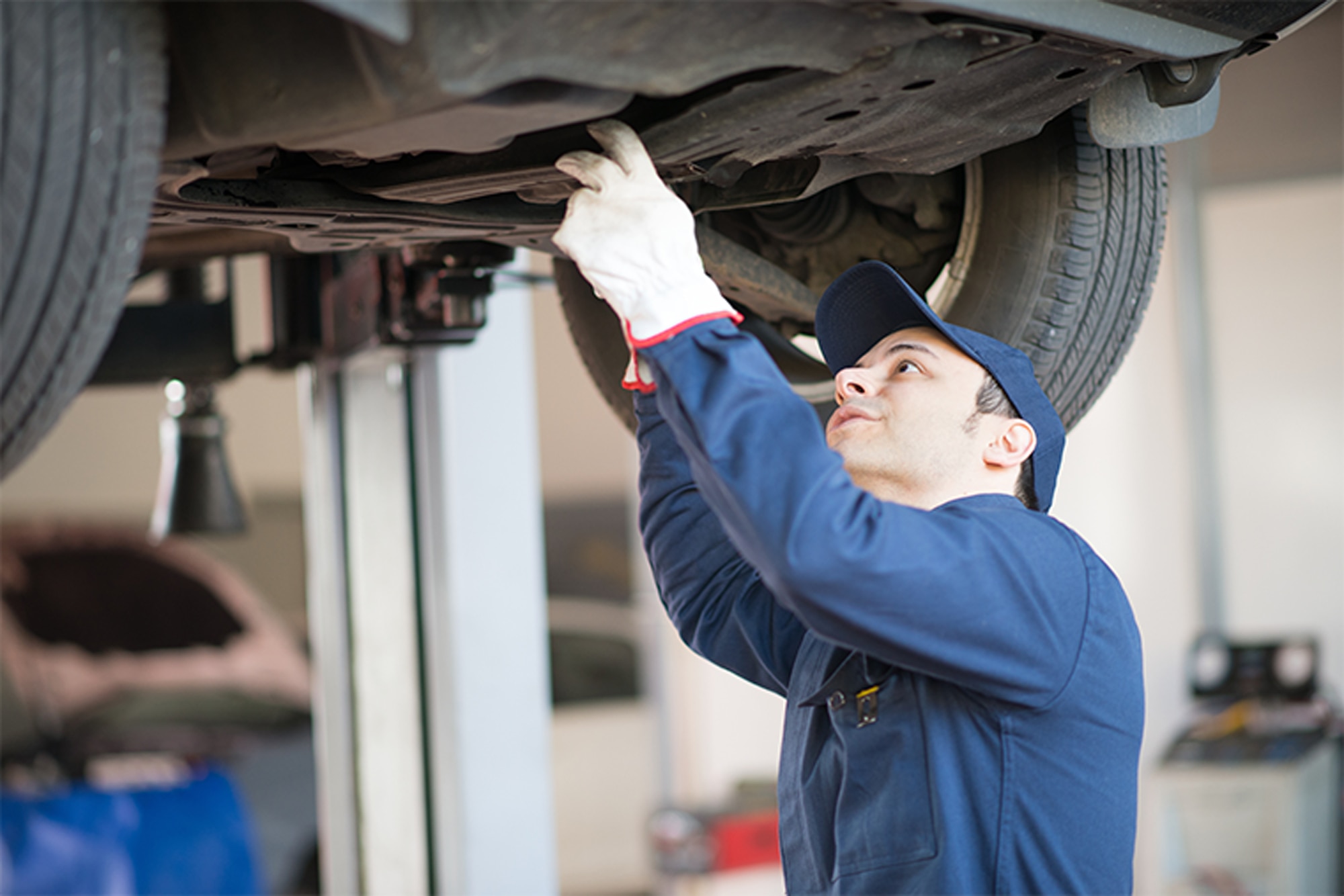 Thinking About a Lifetime Powertrain Warranty? Here's What to Consider |  Capital One Auto Navigator