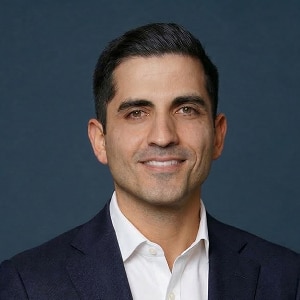 Head shot of Saam Parsa