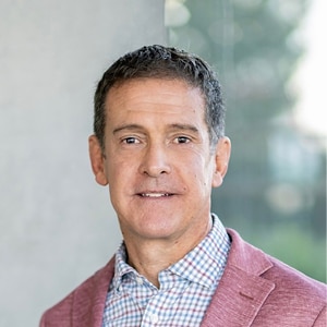 Head shot of Jim Seymore