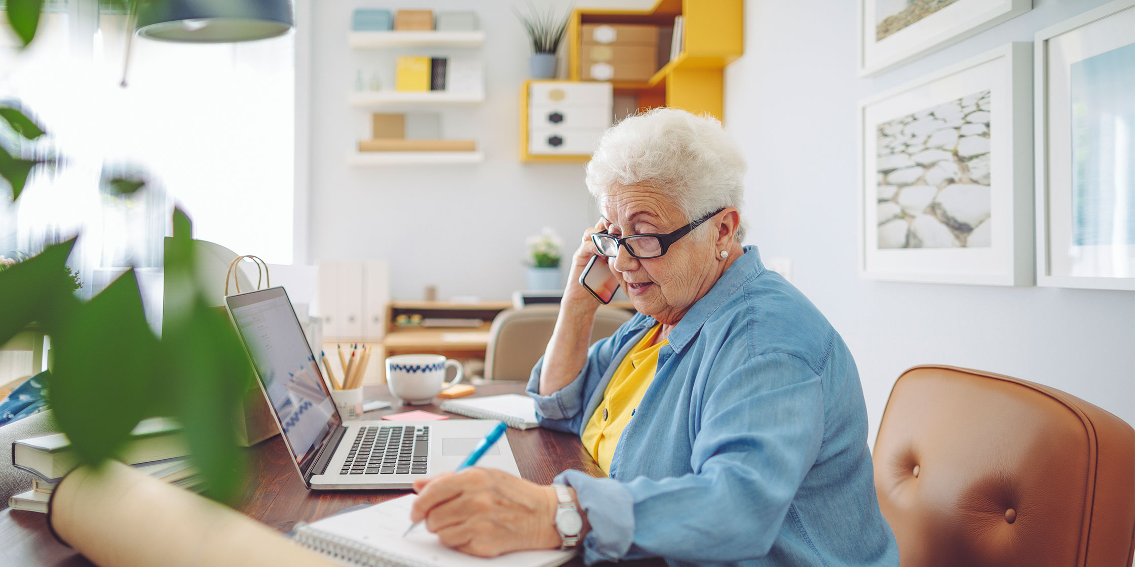 A person calls their credit card issuer to talk about canceling a credit card application.